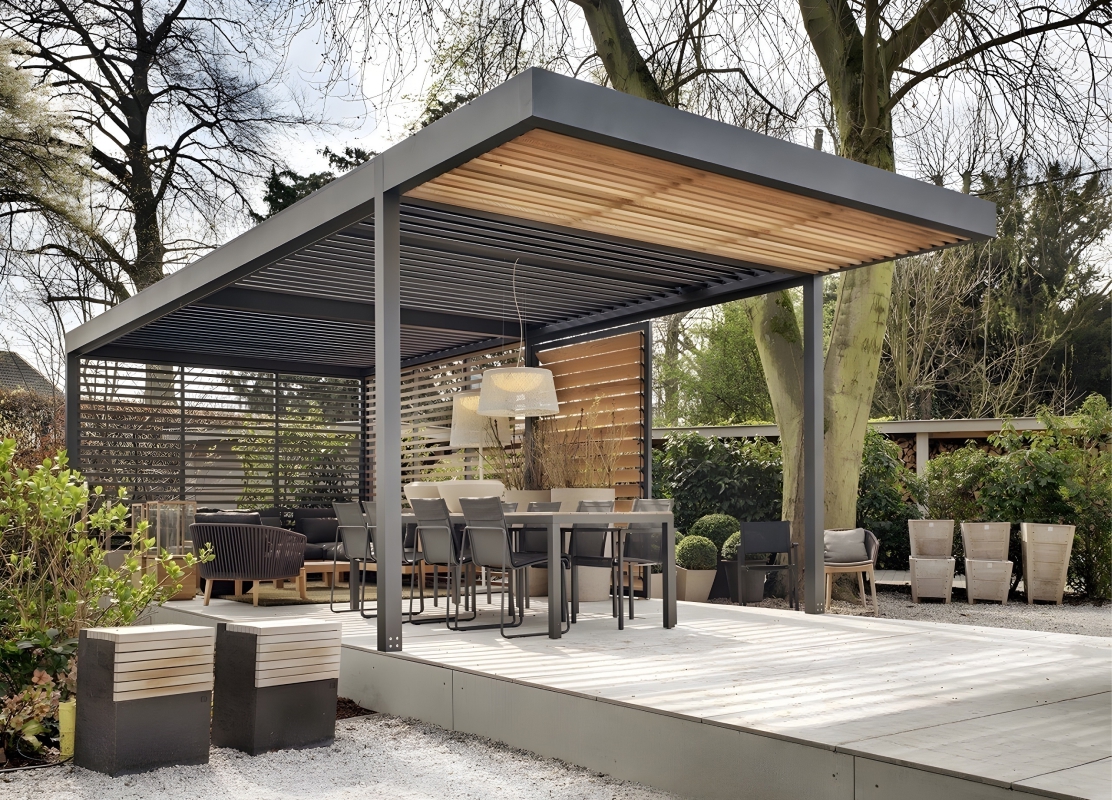 Закрытый навес с односкатной крышей из поликарбоната